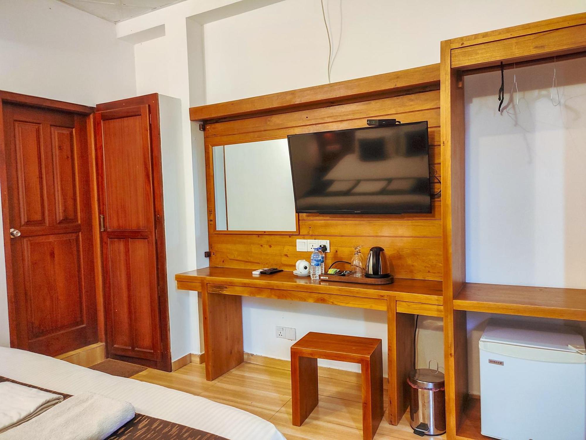 Mountain View Bungalow Канди Экстерьер фото