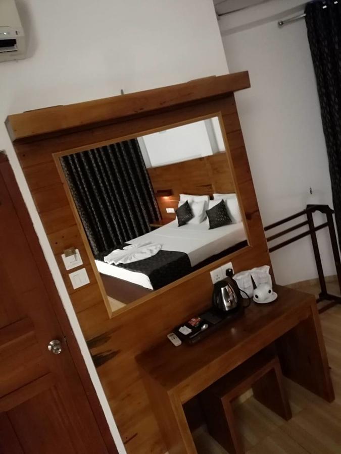 Mountain View Bungalow Канди Экстерьер фото